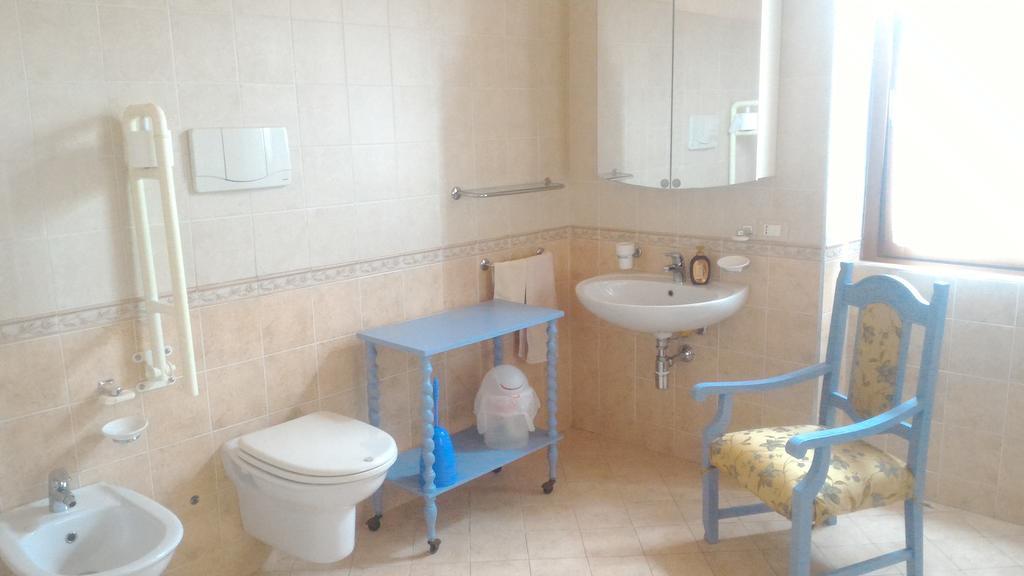 מנרבה דל גארדה Agriturismo Holle מראה חיצוני תמונה